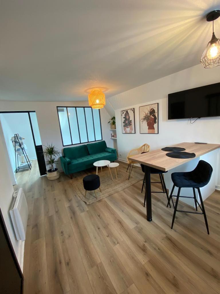 Au Coeur De Ville Laval  Quarto foto