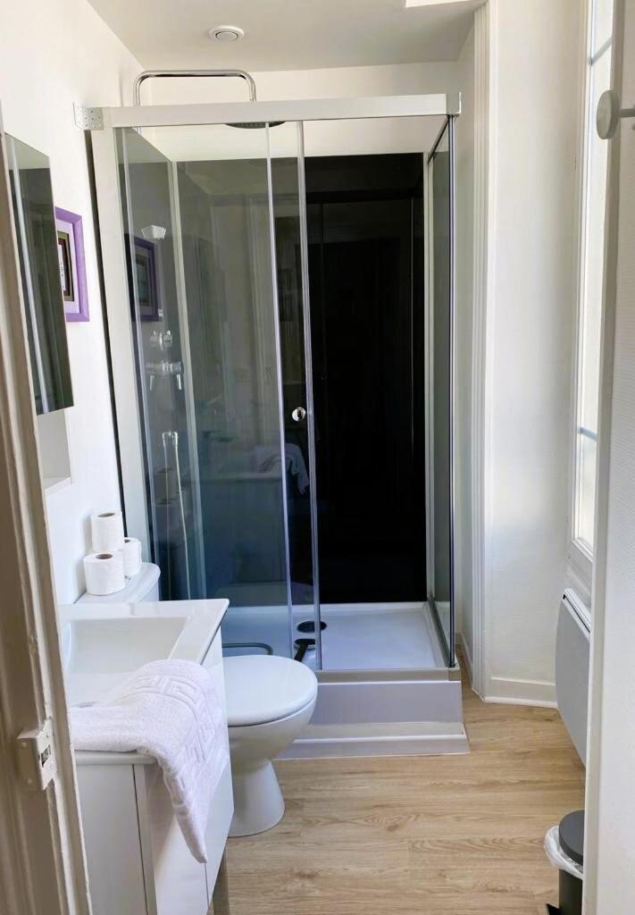 Au Coeur De Ville Laval  Quarto foto